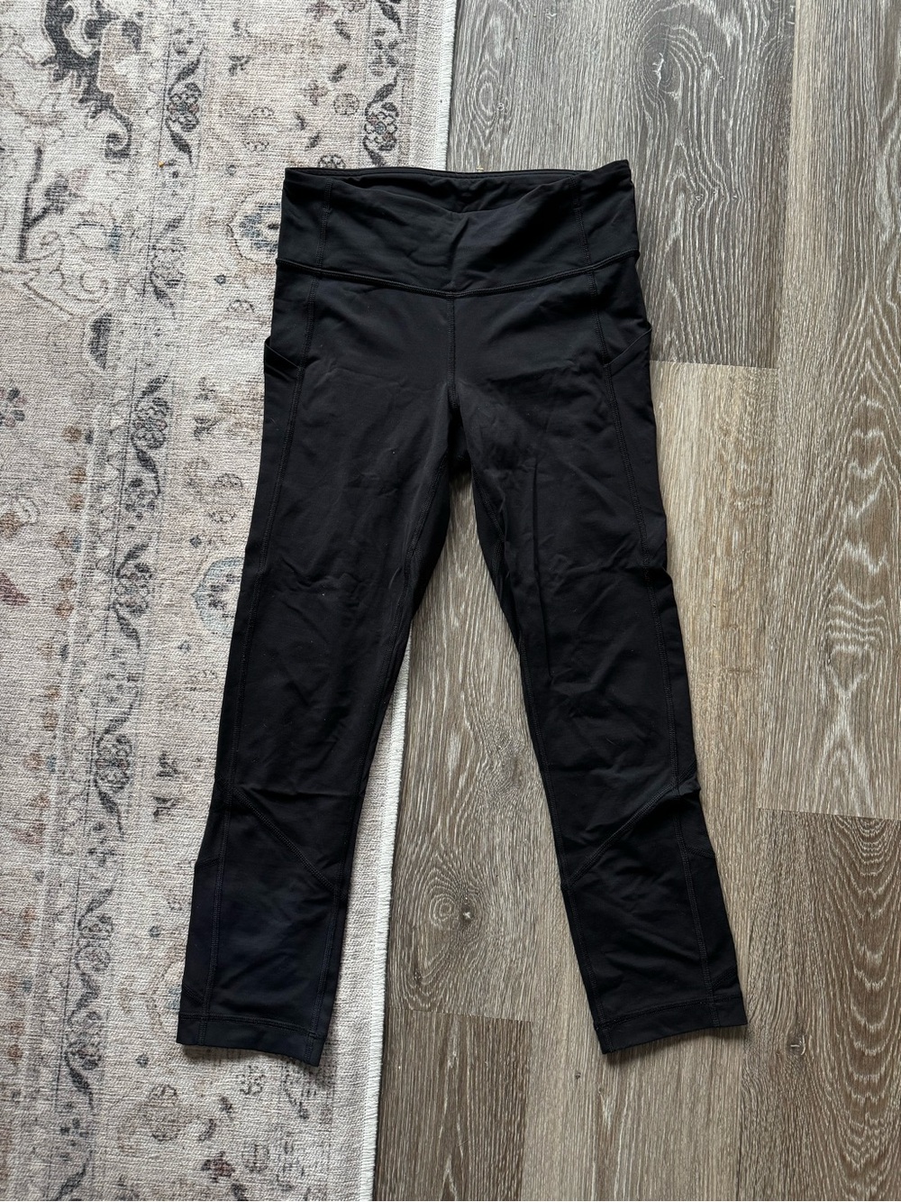 🍋 Lululemon Crop Workout Leggings